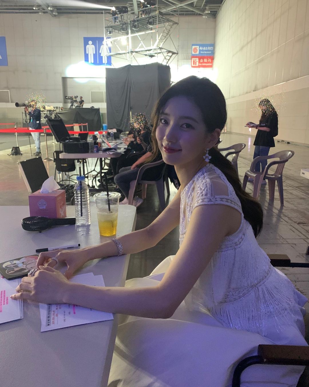 ซูจี Suzy