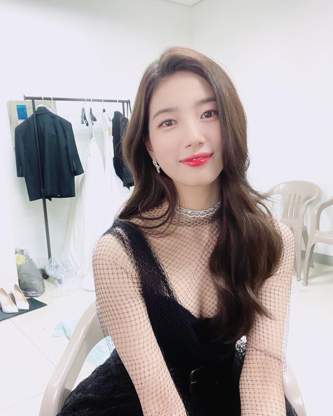 ซูจี Suzy
