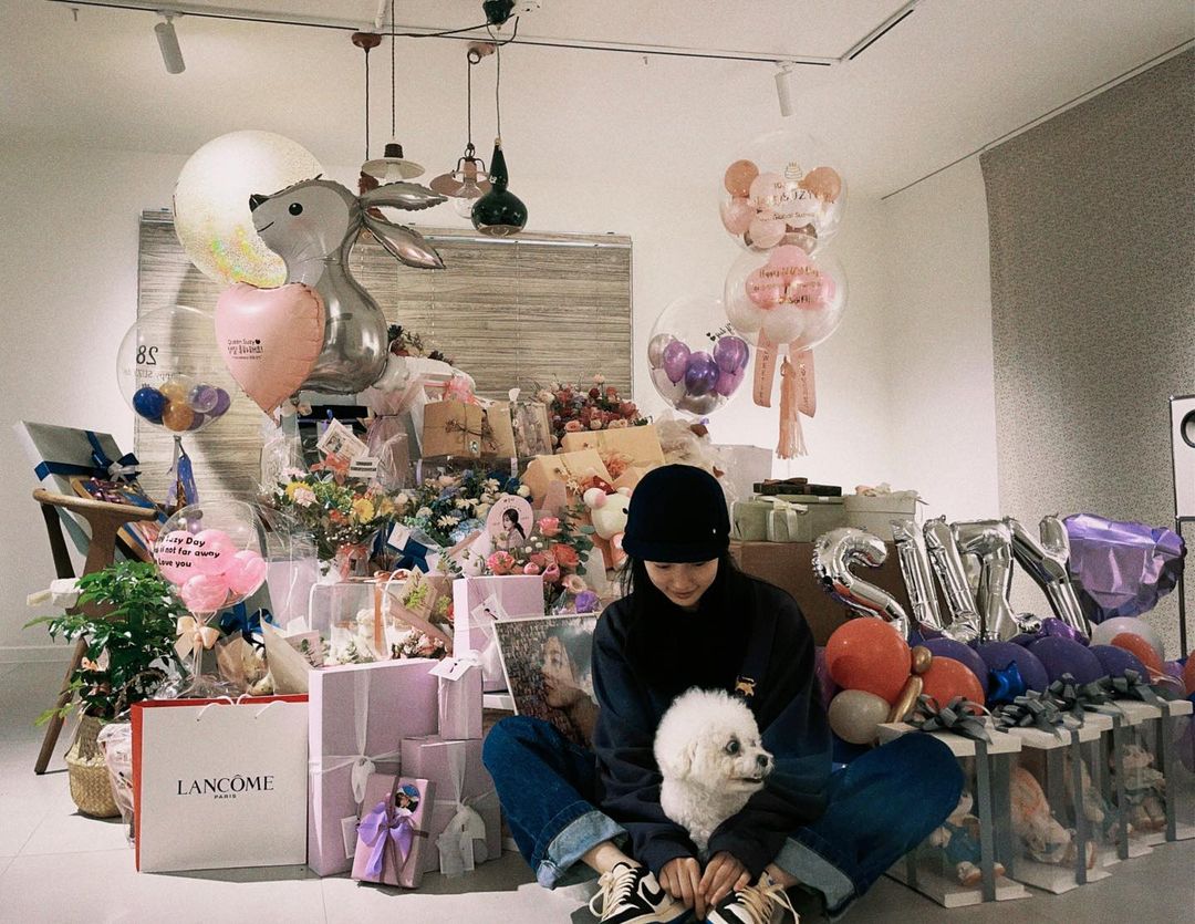 ซูจี Suzy