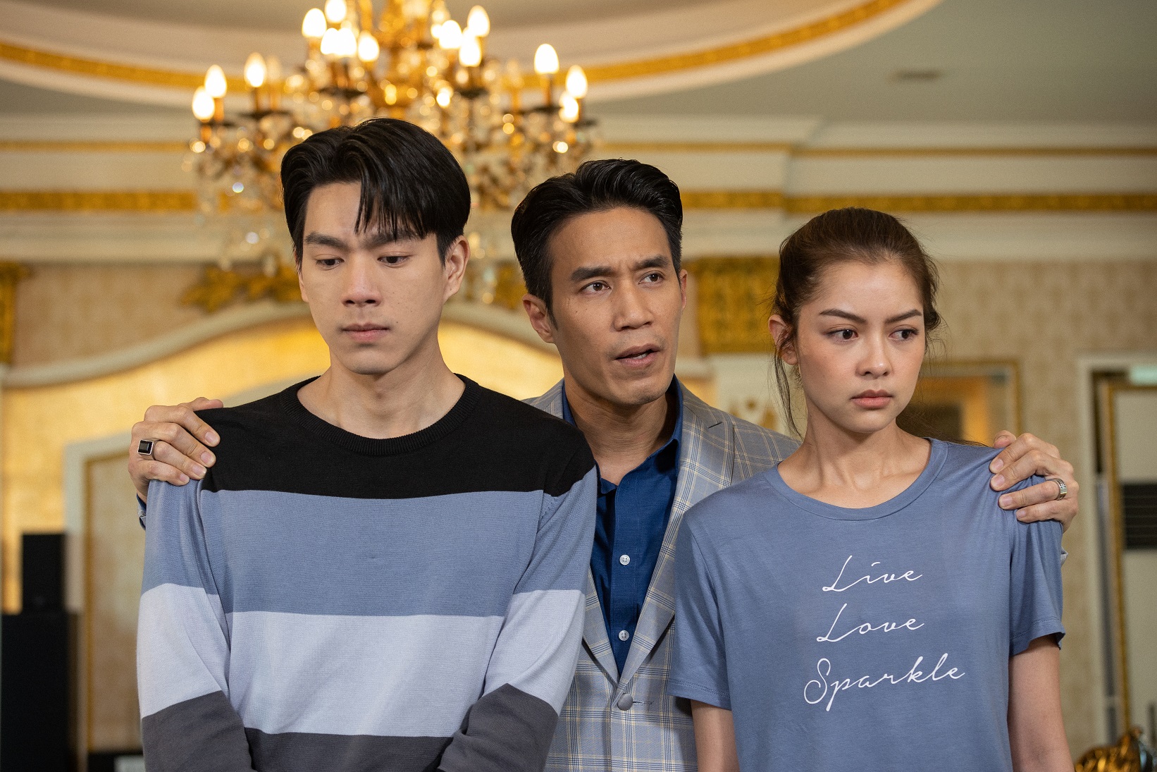 ใต้หล้า ตัวอย่าง