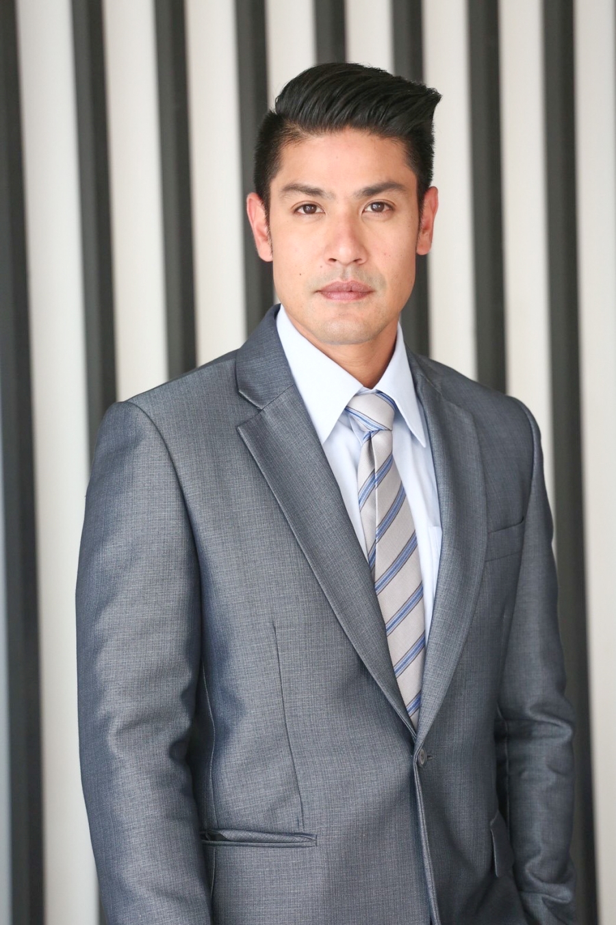 ใต้หล้า ตัวอย่าง