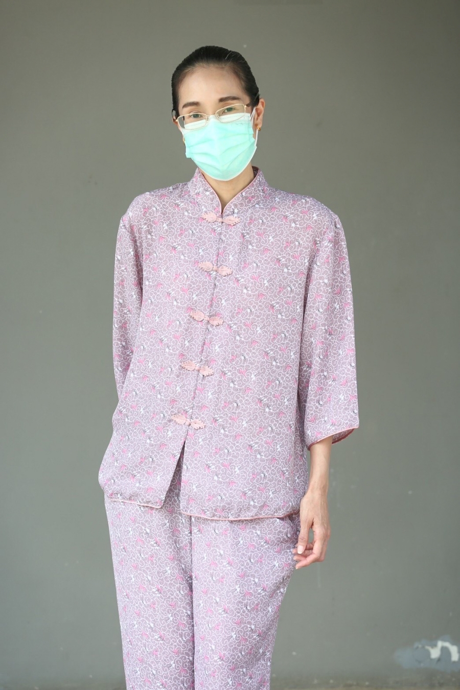 ใต้หล้า ตัวอย่าง