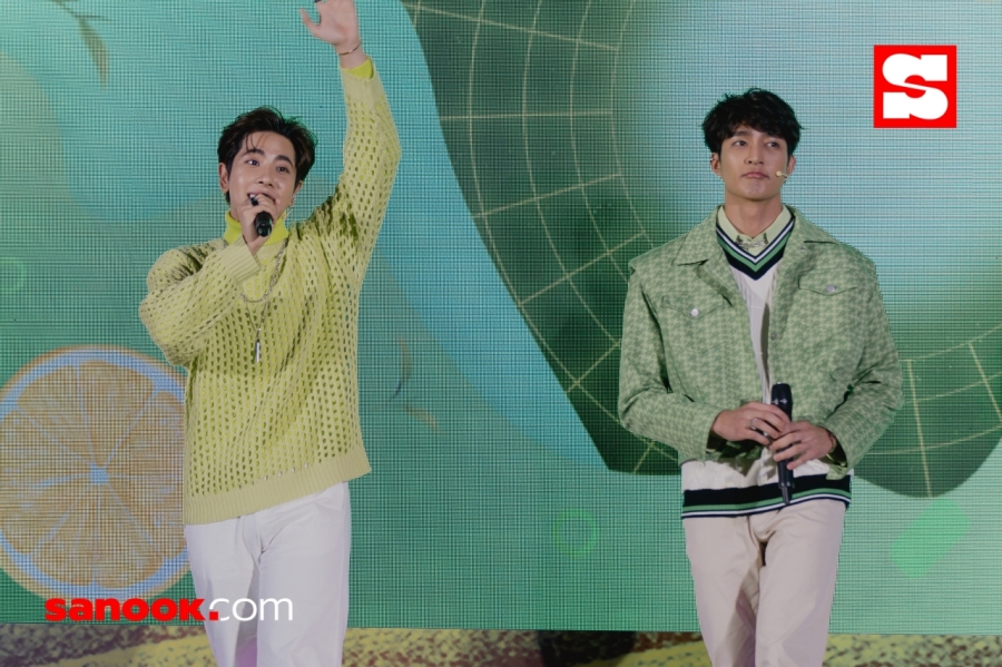 โออิชิฮันนี่เลม่อน น้ำตาล 0%  Presents Magic Of Zero