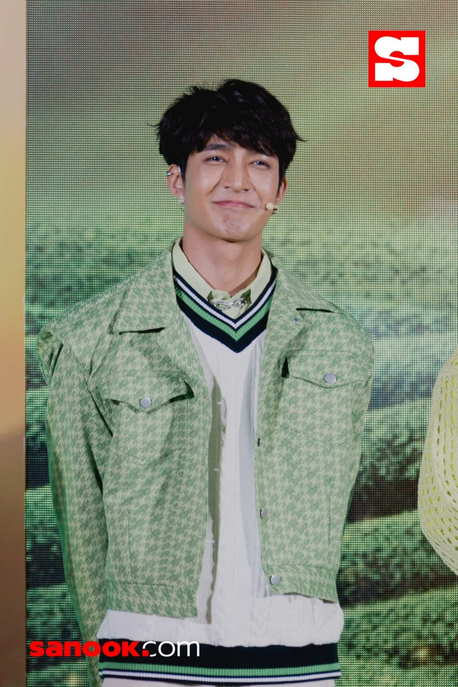 โออิชิฮันนี่เลม่อน น้ำตาล 0%  Presents Magic Of Zero