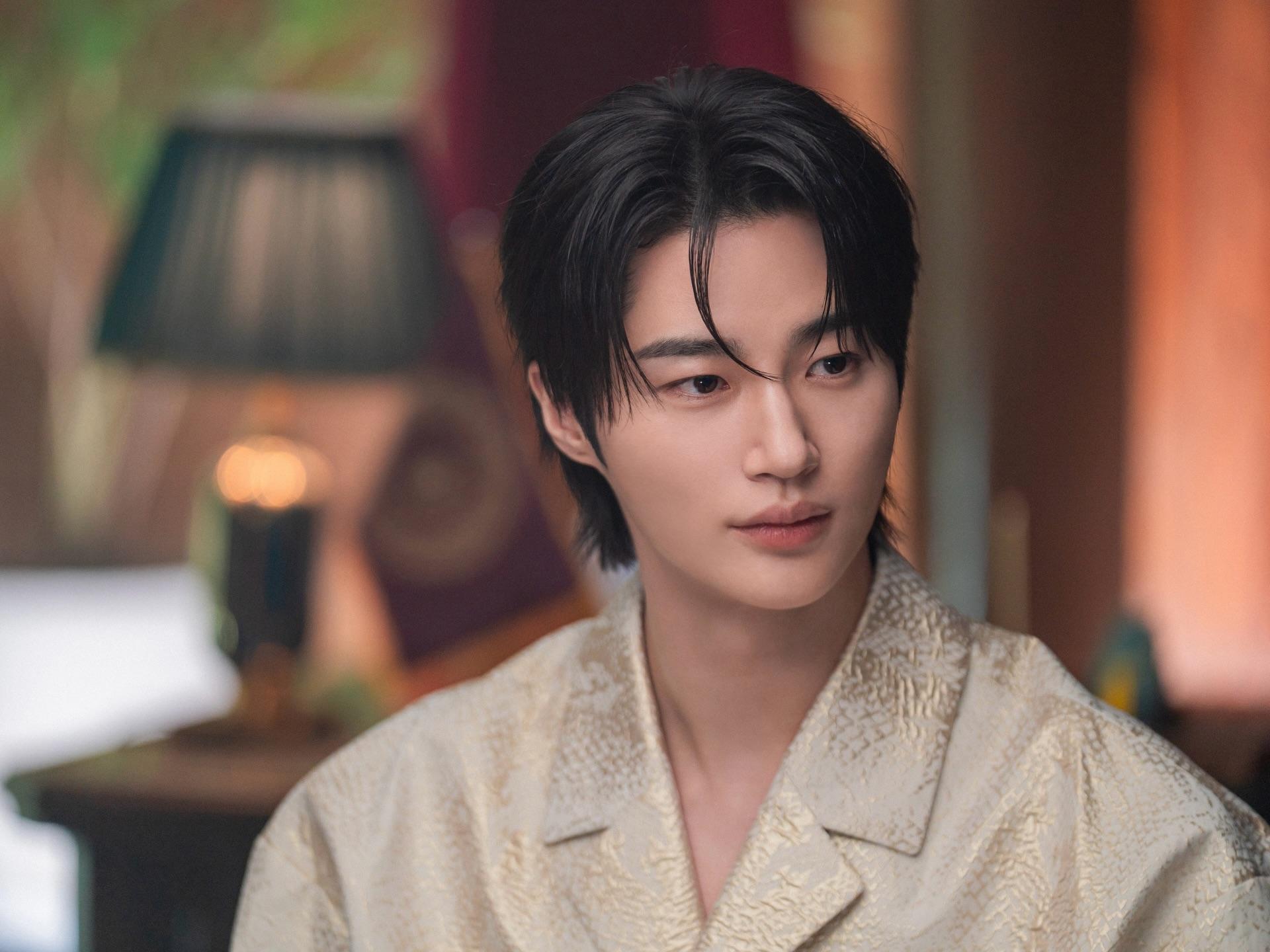 ประวัติ ผลงาน บยอนอูซอก