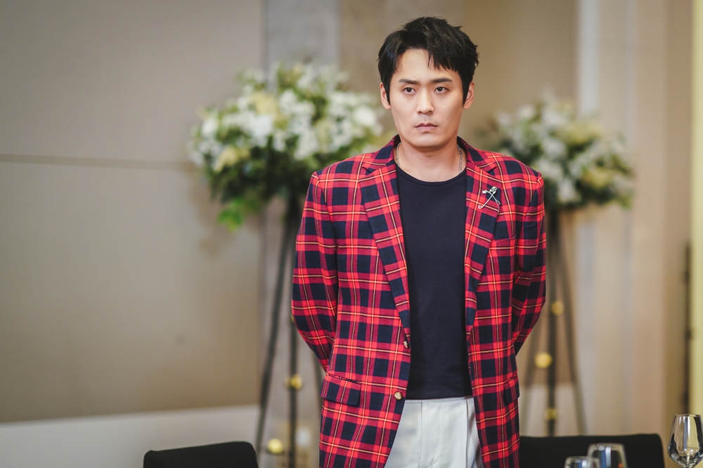 Curtain Call (พลิกบทบาททายาทหมื่นล้าน)