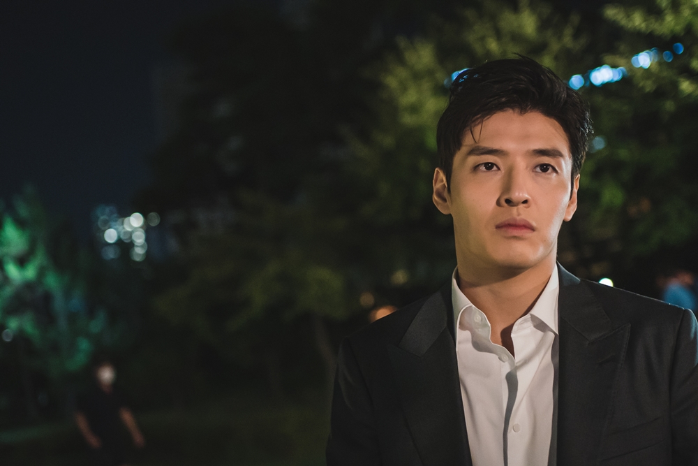 Curtain Call (พลิกบทบาททายาทหมื่นล้าน)