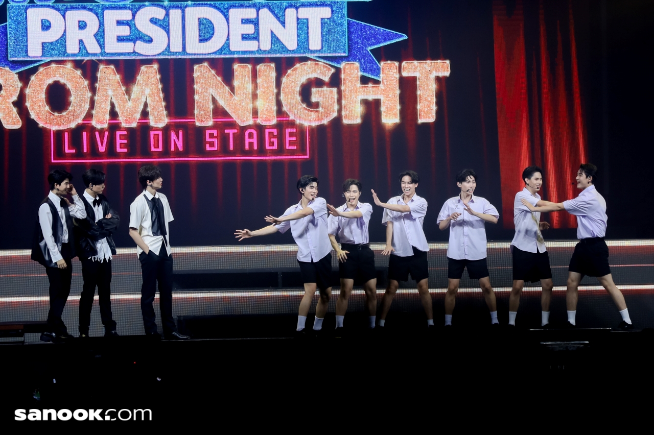 รีวิว my school president on stage