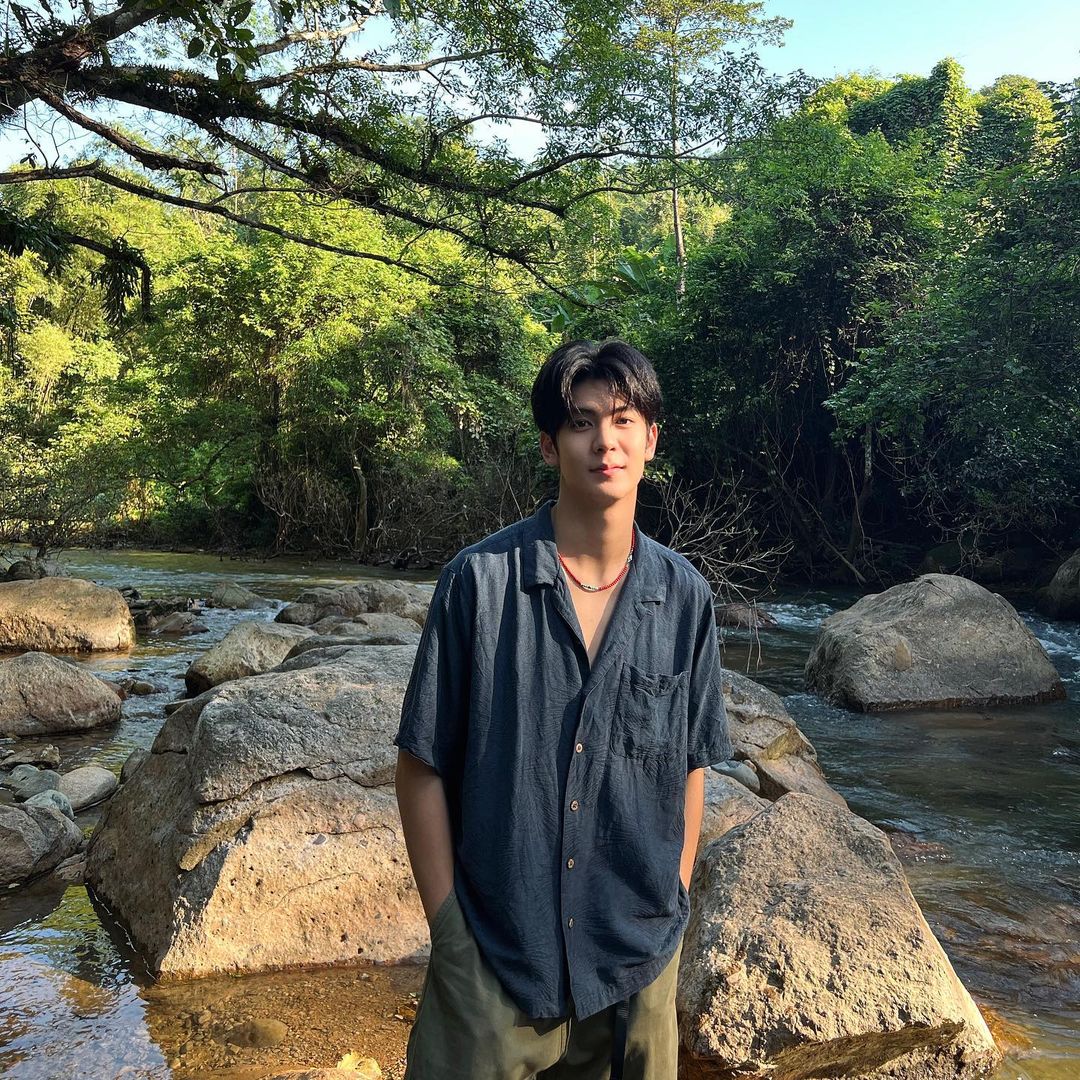 เมื่อตะวันลับฟ้าก็จะเป็นเวลาของดวงดาว ริว มิ้นท์