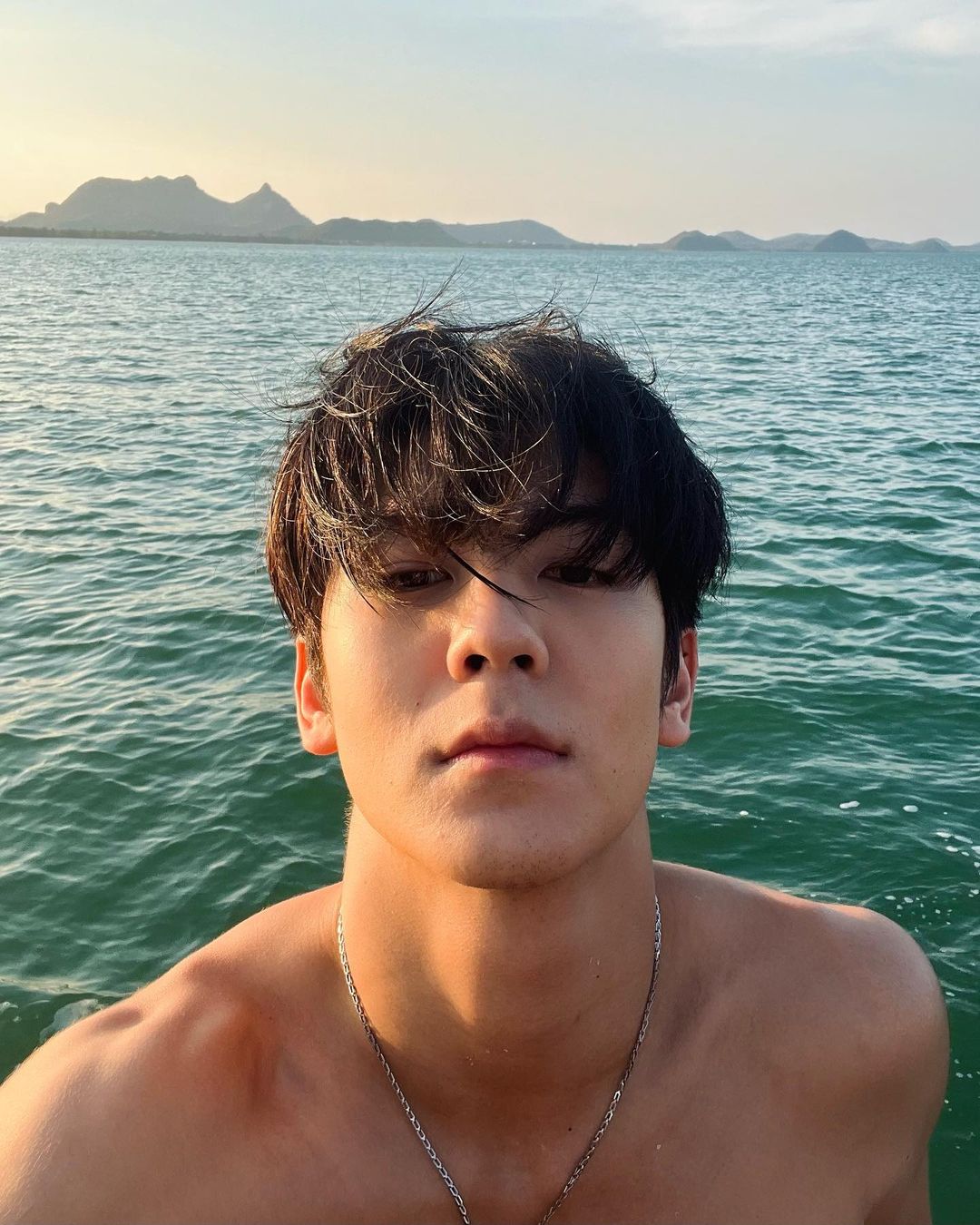 เมื่อตะวันลับฟ้าก็จะเป็นเวลาของดวงดาว ริว มิ้นท์