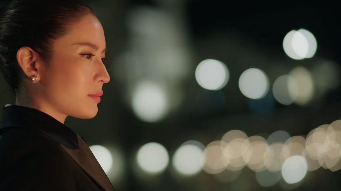 แอฟ ทักษอร สร้างตำนานด่าแรงกว่า เพ้อเจ้อ