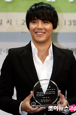 นักแสดงหนุ่ม พัค ยงฮา (Park Yong Ha) จบชีวิตตัวเองด้วยวัย 32 ปี