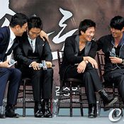ท็อป(BIGBANG) ควอนซังอู ชาซึงวอน คิมซึงอู แถลงข่าว ภ.สงครามเกาหลี 71-Into The Fire