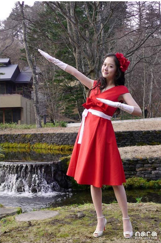 จางนารา (Jang Nara) เผยอัลบั้มภาพชุดแต่งงานในมาดสาวผมสั้น