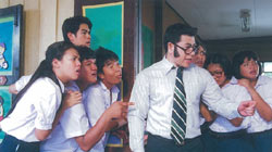 ลูกตลกตกไม่ไกลต้น: สาระที่มาโดยไม่ได้คาดหมาย