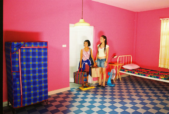 ล้วงความลับหนูหิ่น แง้มประตูห้องนอน