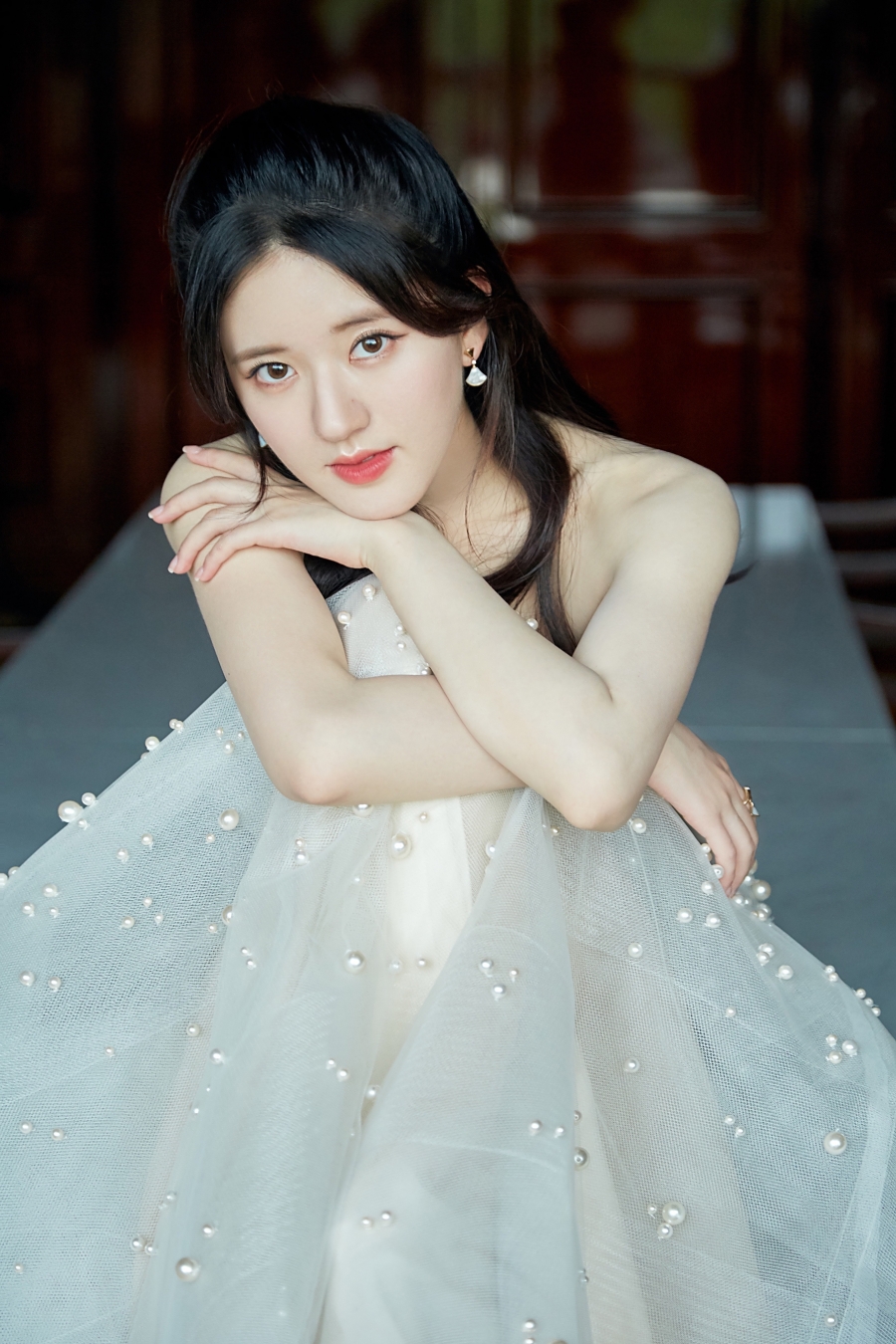 จ้าวลู่ซือ เล่นสงกรานต์ที่ไทย