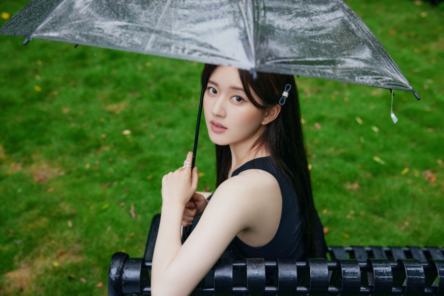 จ้าวลู่ซือ เล่นสงกรานต์ที่ไทย