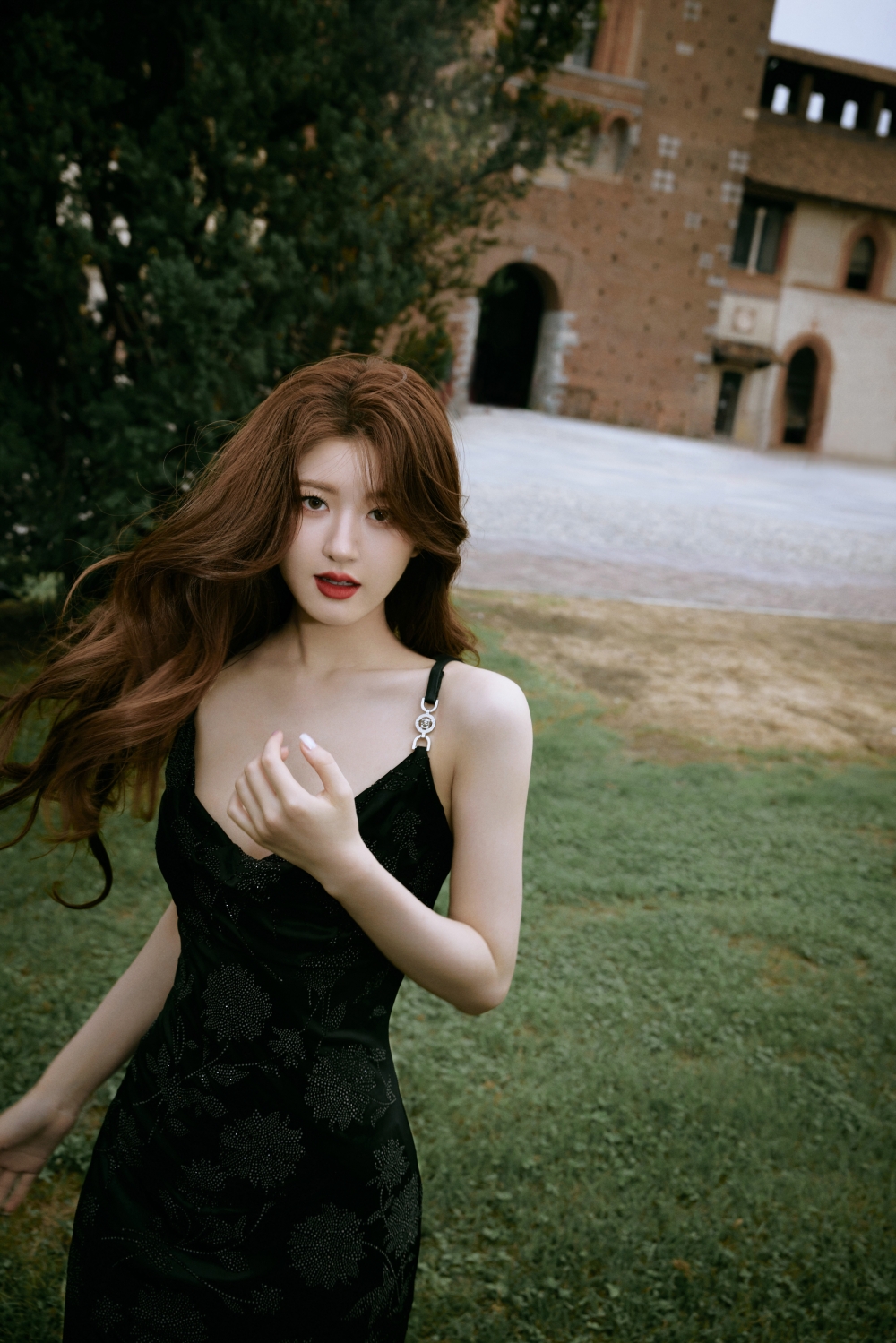 จ้าวลู่ซือ (Zhao Lusi)