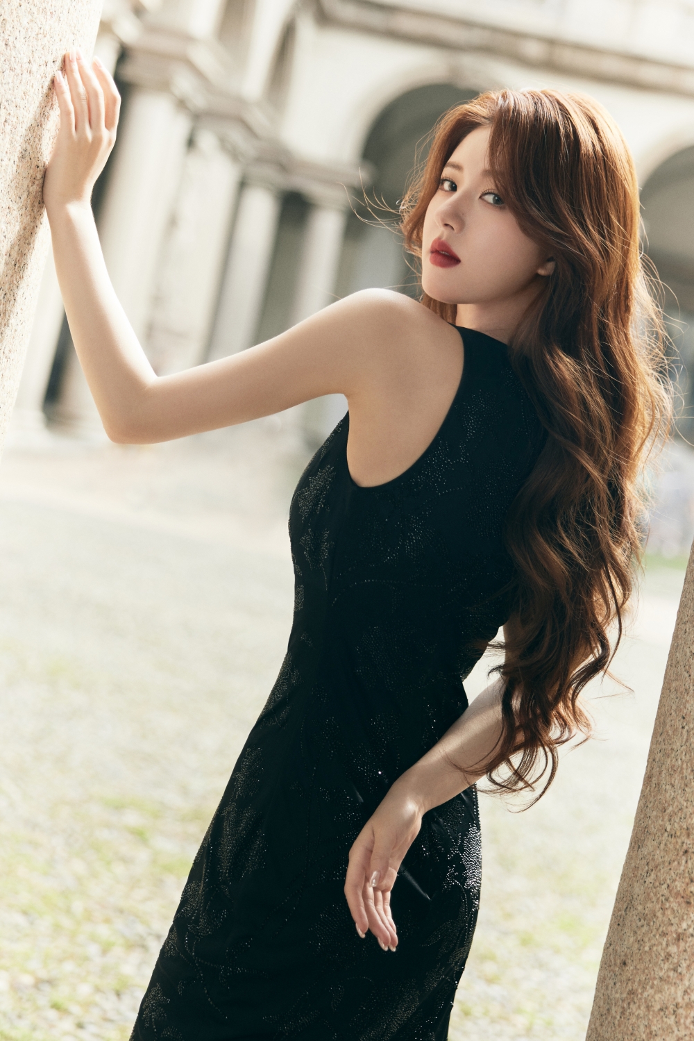 จ้าวลู่ซือ (Zhao Lusi)