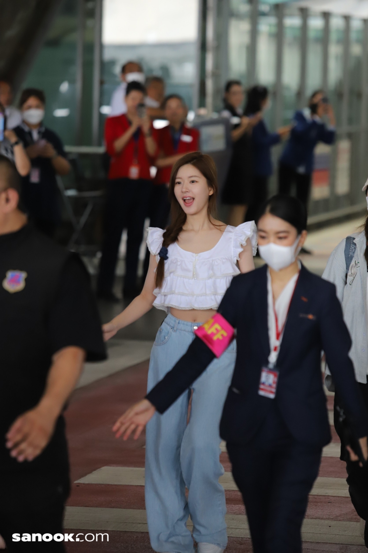 จ้าวลู่ซือ มาไทย