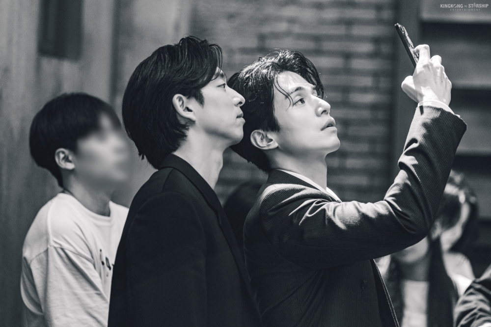 กงยู Gong Yoo อีดงอุค Lee Dong Wook