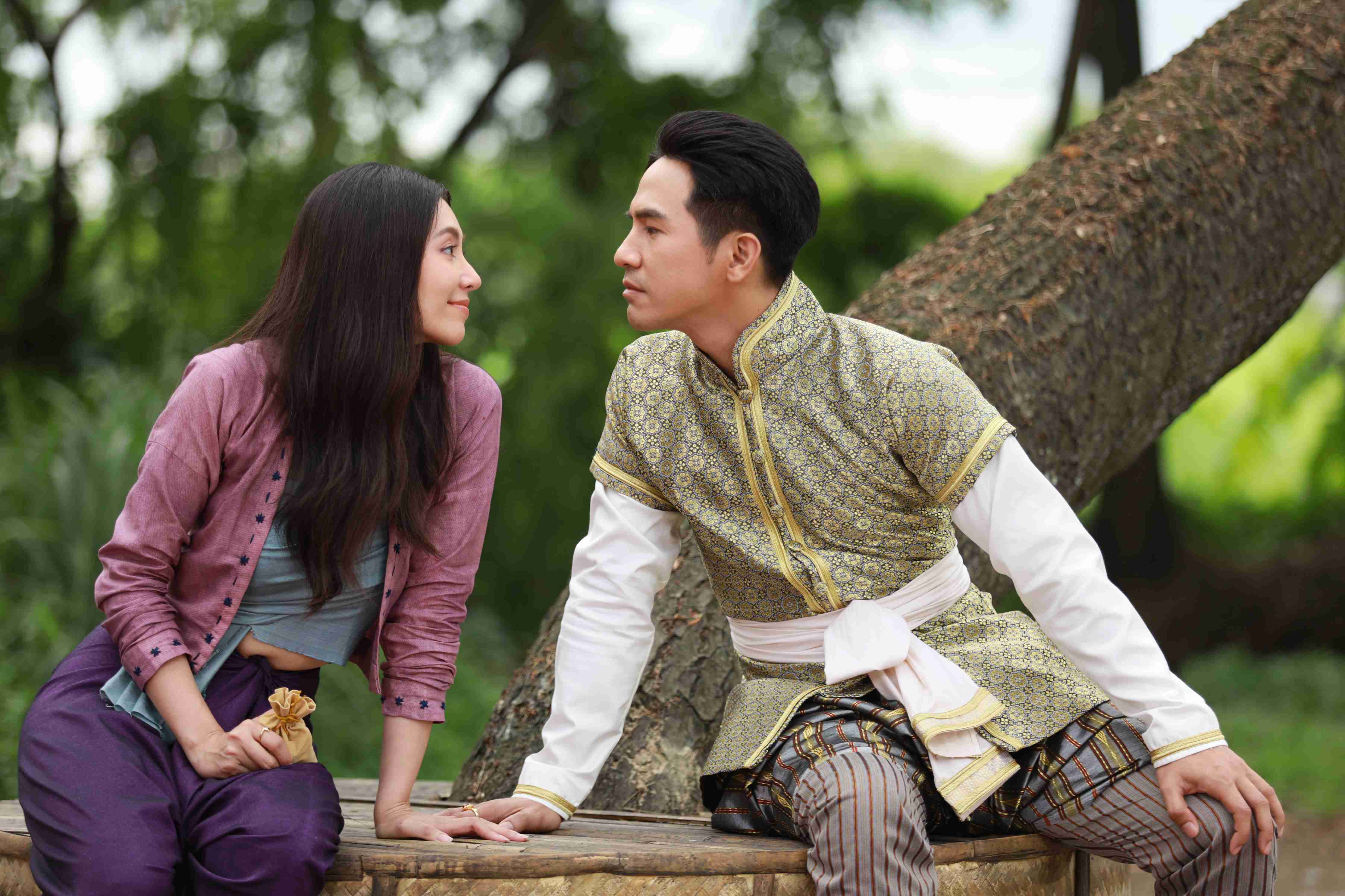 พรหมลิขิต พุดตาน ถวายตัว