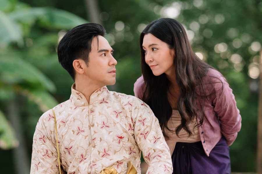 พรหมลิขิต พุดตาน ถวายตัว