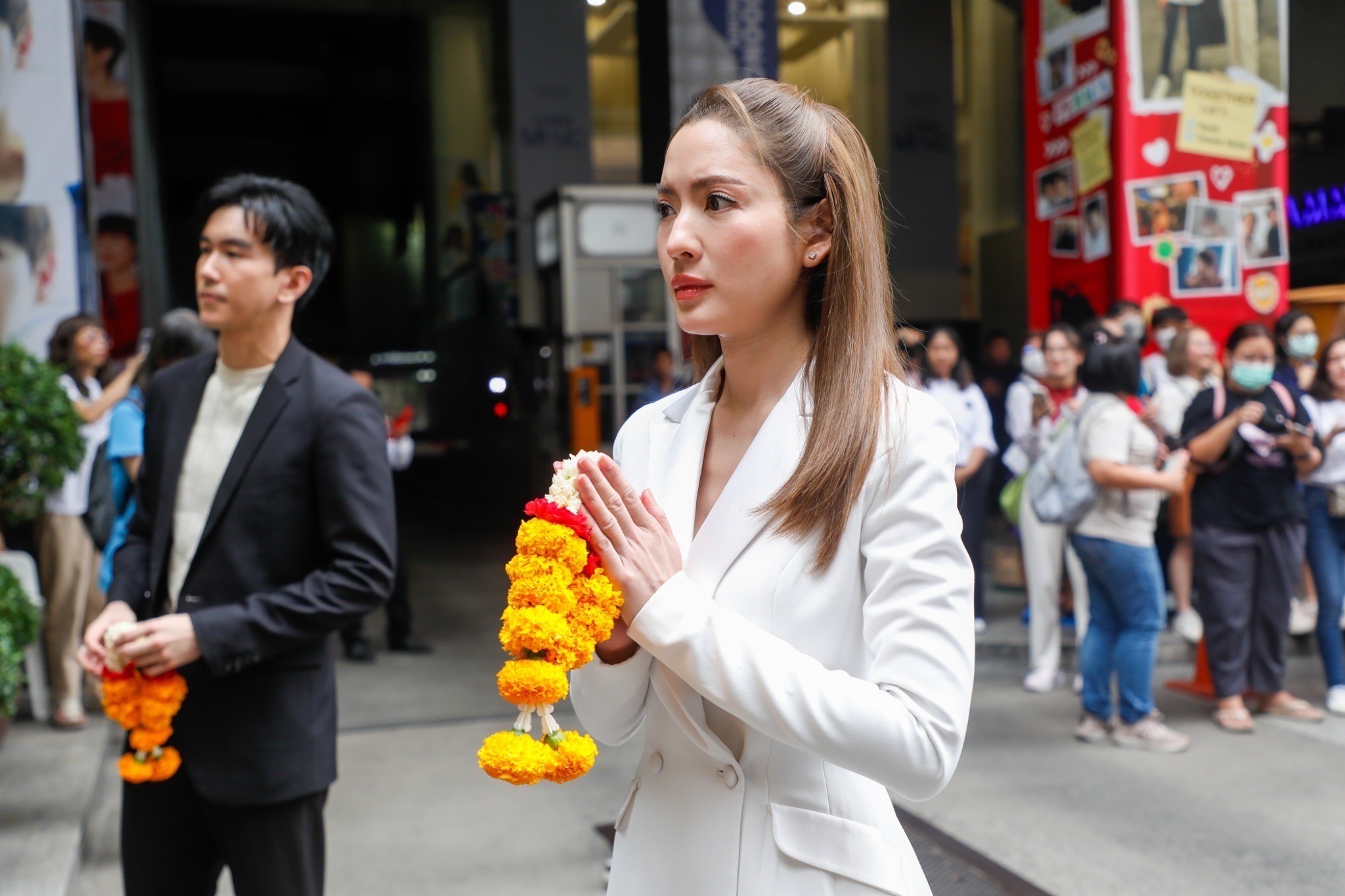 บวงสรวง 