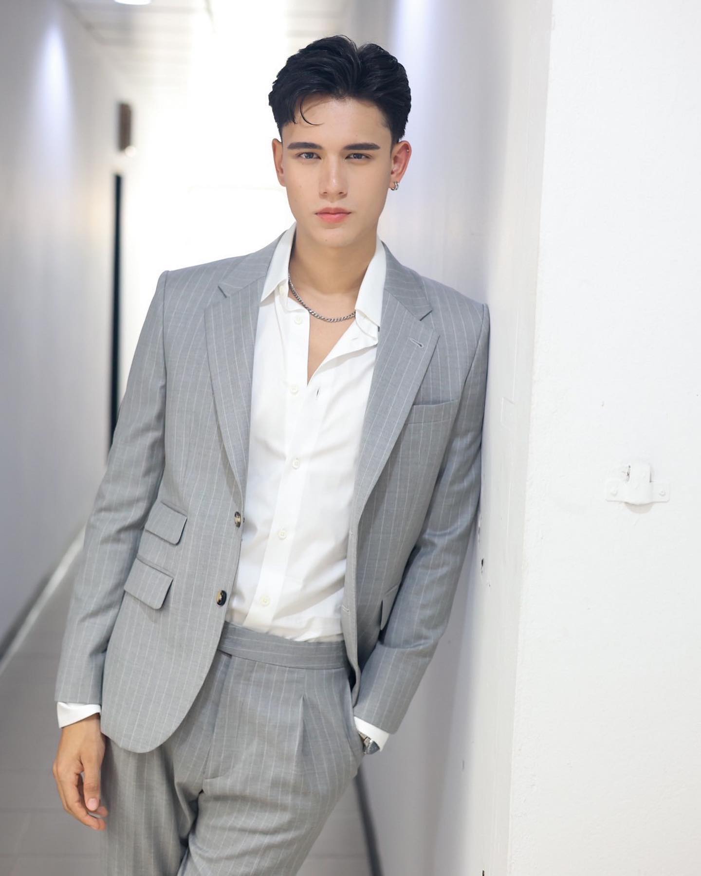 ประวัติ เทศน์ ไมรอน พระเอก ใจพิสุทธิ์ 