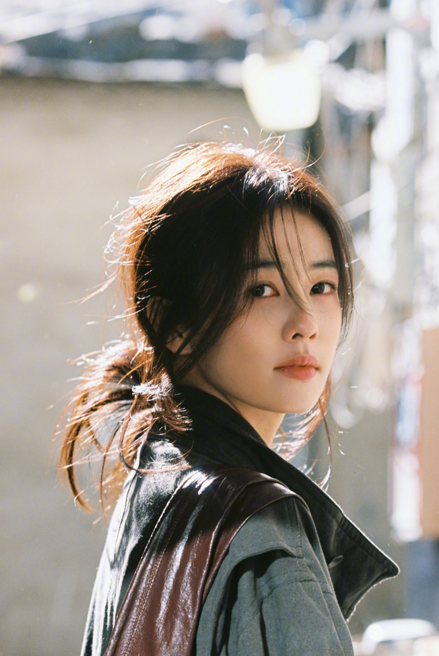 13 ดาราจีนที่ไม่ได้จบการแสดง แต่ฝีมือขั้นเทพ การันตีผลงานระดับตัวท็อป