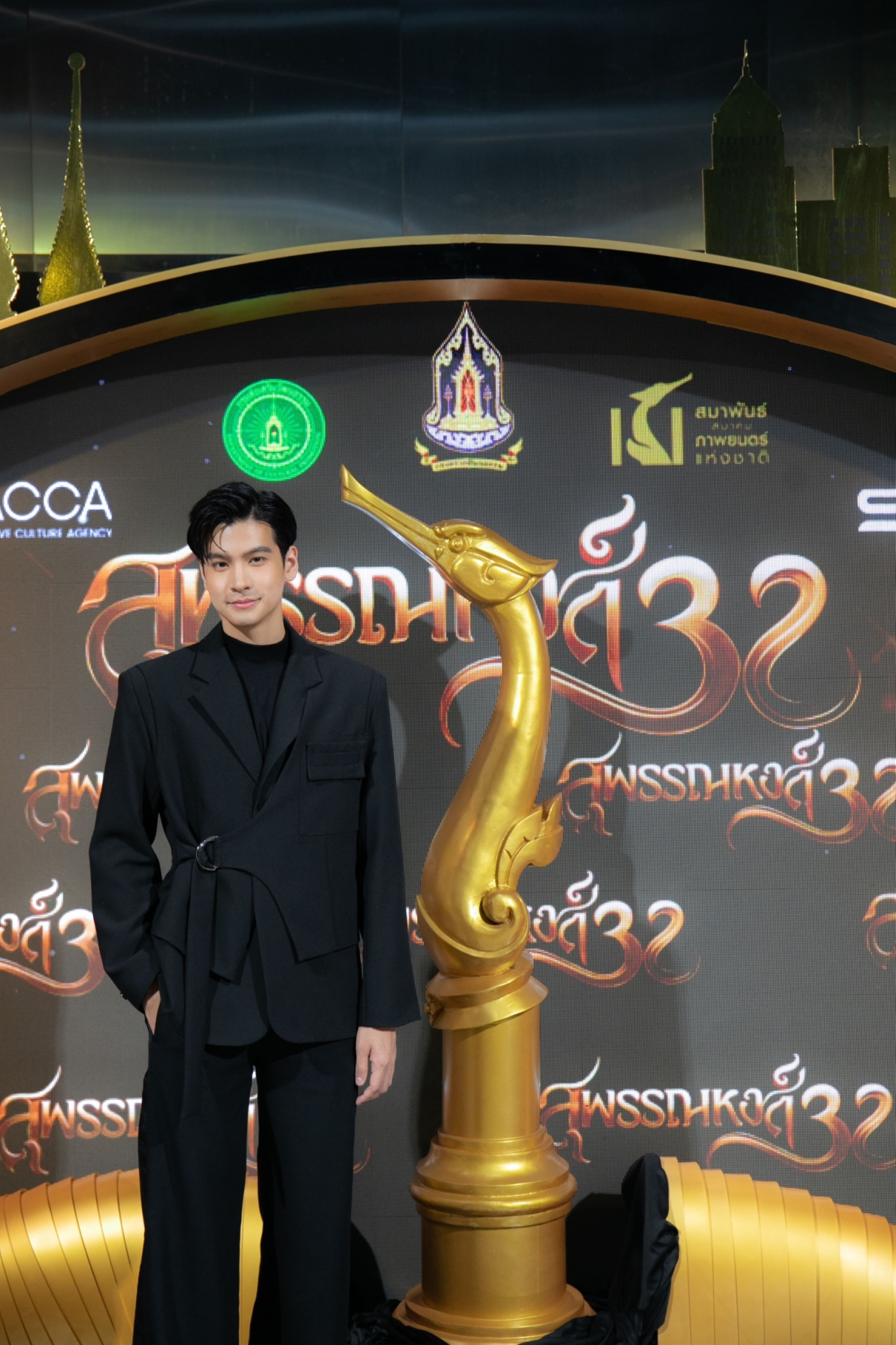 สุพรรณหงส์ ครั้งที่ 32 รายชื่อผู้เข้าชิง