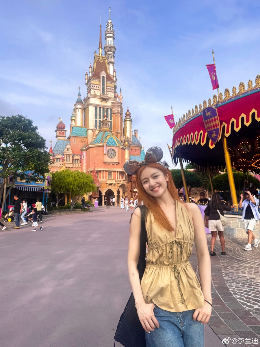 ประวัตินางเอกจีน หลี่หลานตี๋  Li Lan Di