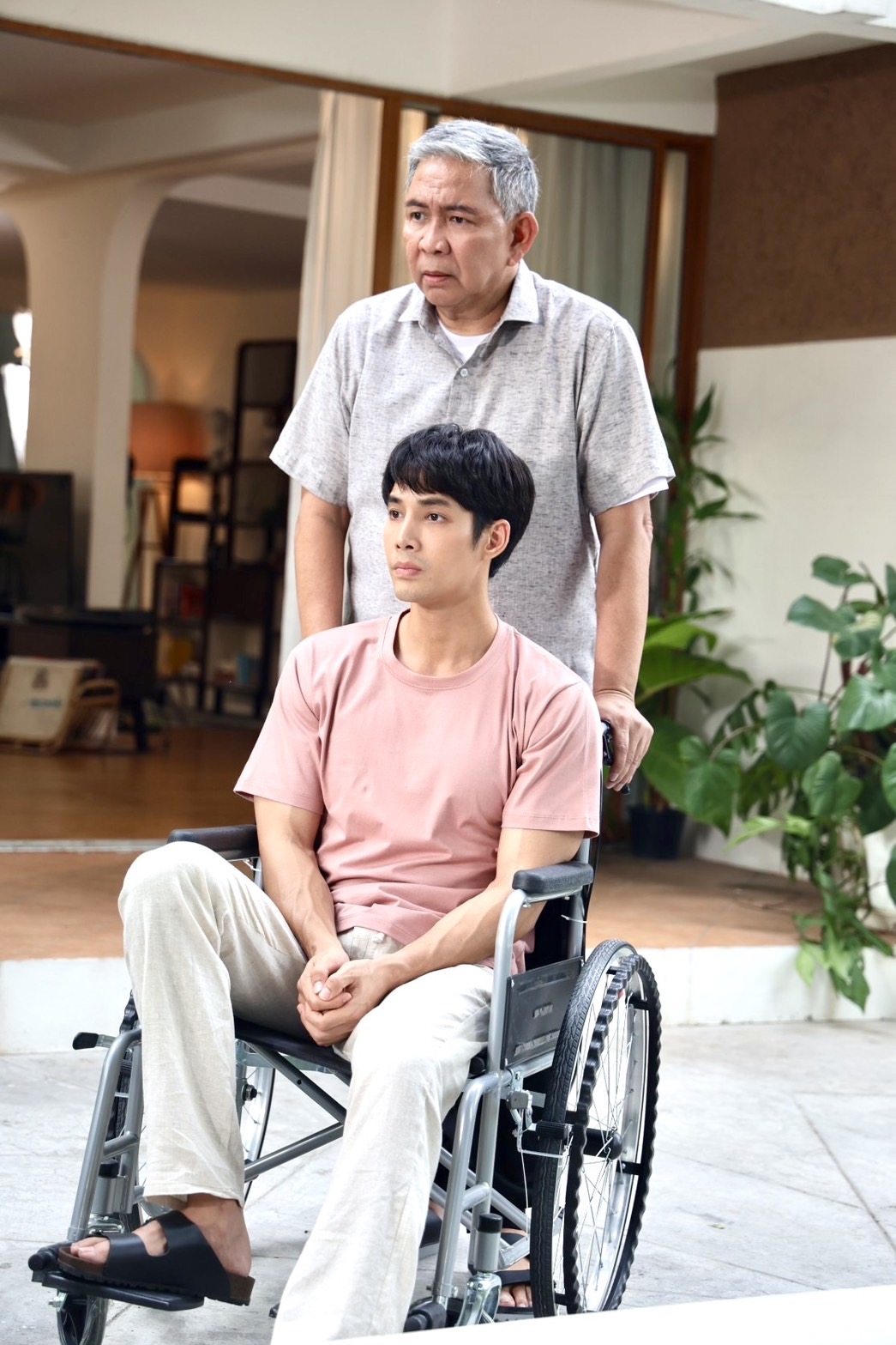 เรื่องย่อ เพลงพยัคฆ์ Twin Swap 