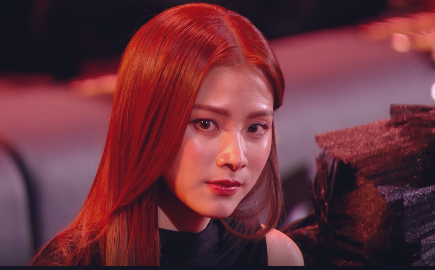  ใบเฟิร์น คว้ารางวัลงาน Weibo Night 2024