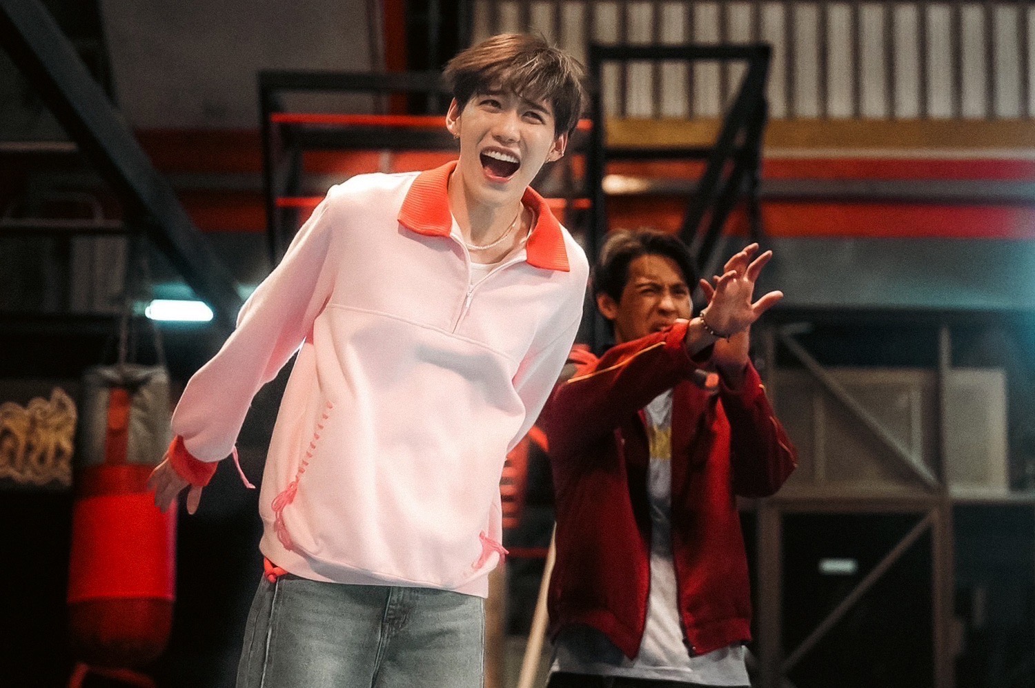 ซองแดงแต่งผี