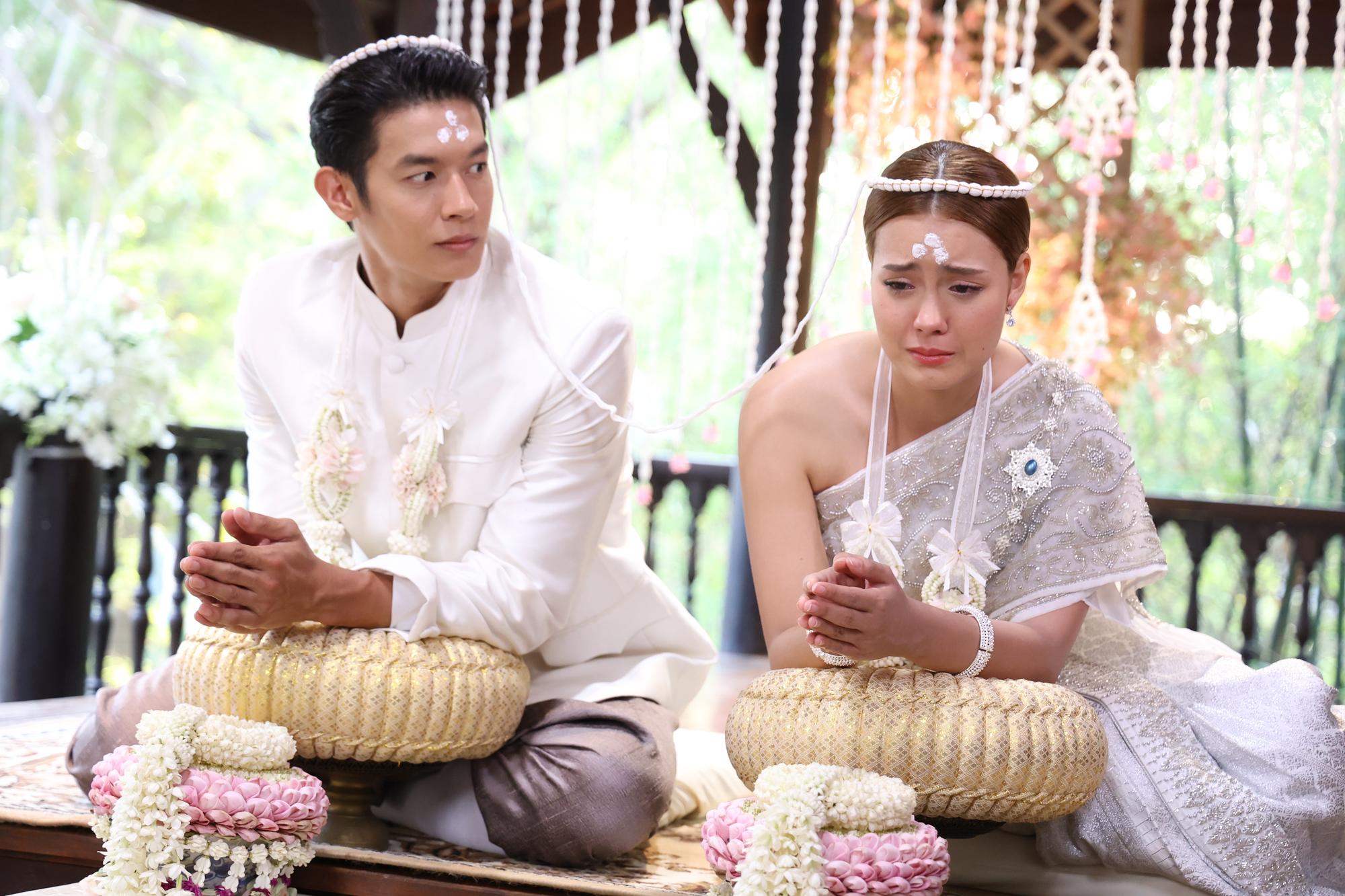 อีบัวกับไอ้ขวัญ