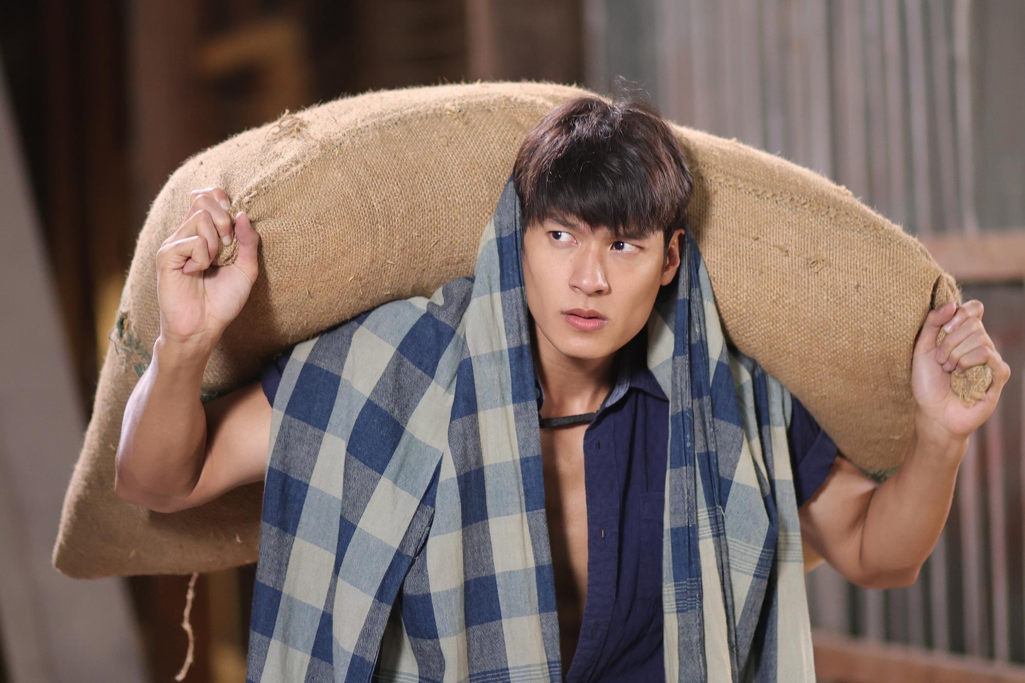 อีบัวกับไอ้ขวัญ