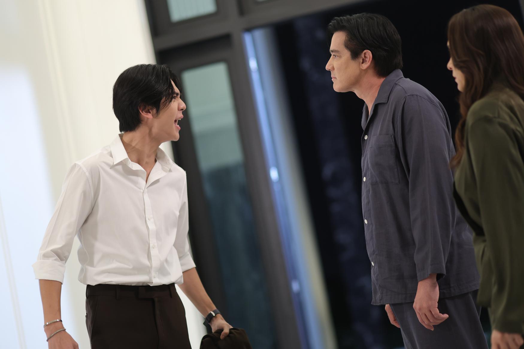 เมื่อตะวันลับฟ้าก็จะเป็นเวลาของดวงดาว 