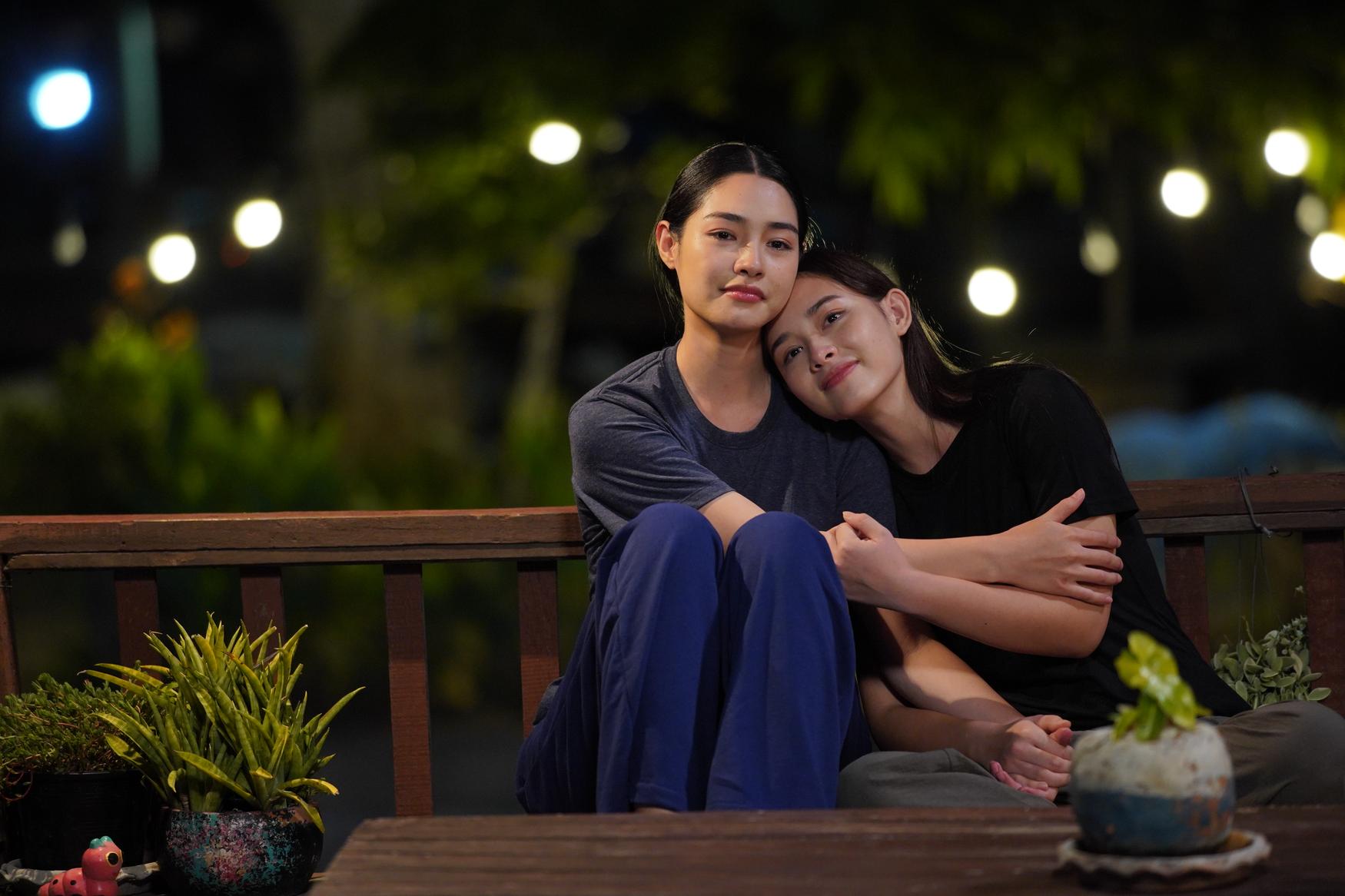 เมื่อตะวันลับฟ้าก็จะเป็นเวลาของดวงดาว 