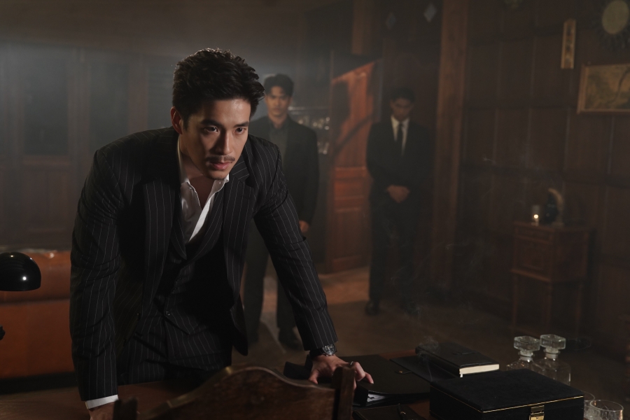 สายรักสายเลือด Game of Succession