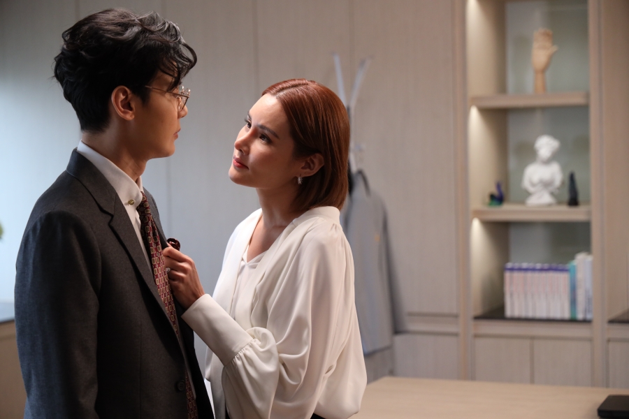 สายรักสายเลือด Game of Succession