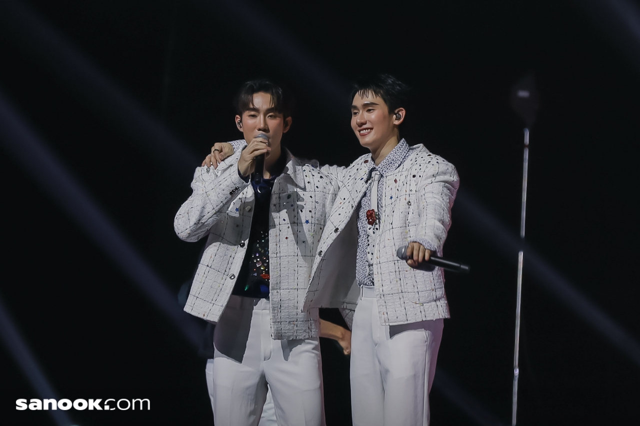 Perfect 10 Liners BYE NIOR FAN PARTY