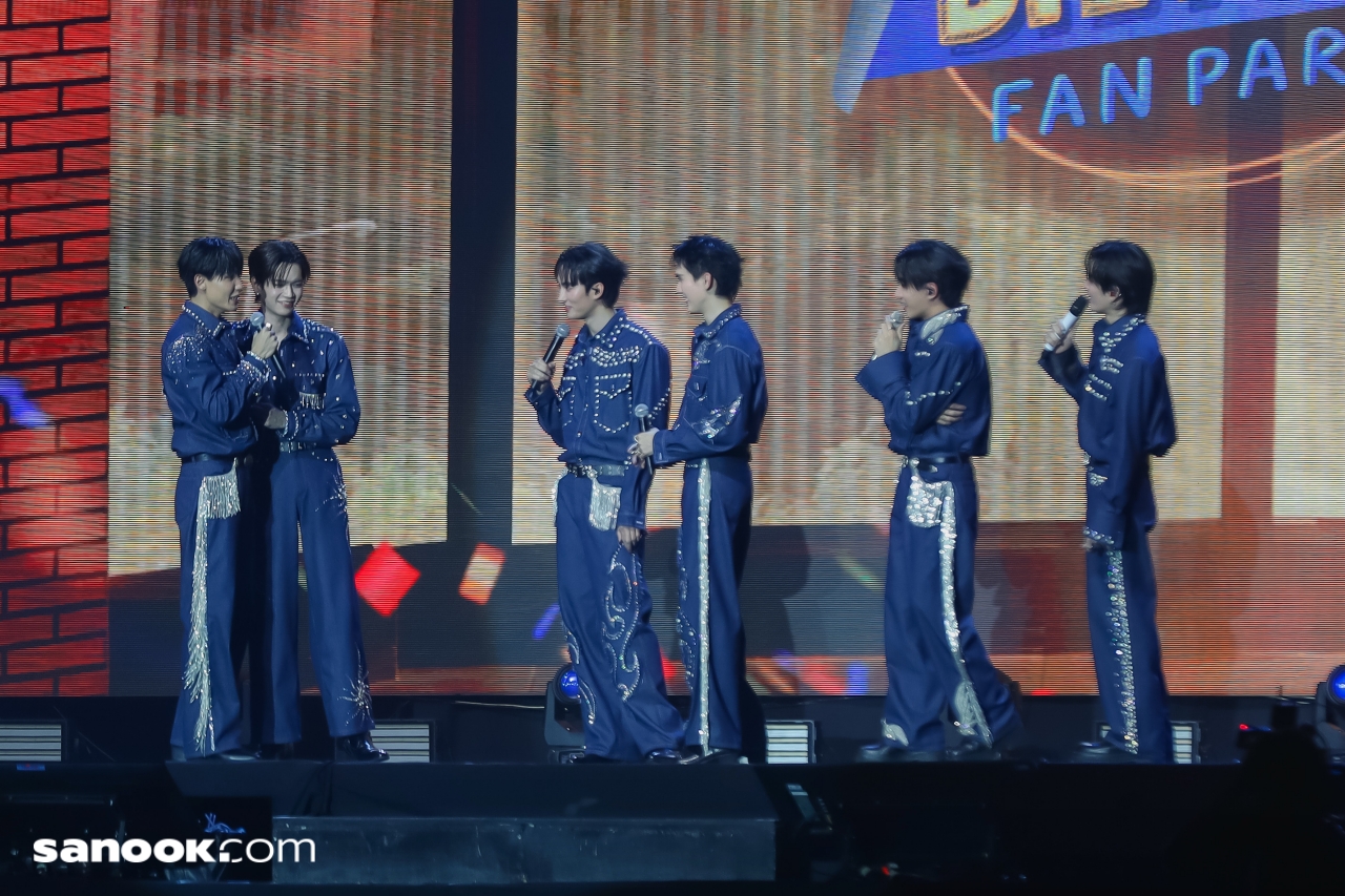 Perfect 10 Liners BYE NIOR FAN PARTY