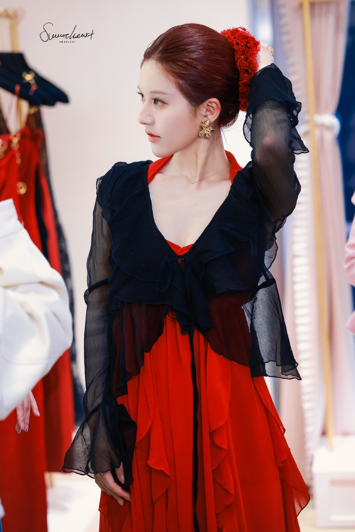 จ้าวลู่ซือ ล่าสุด 