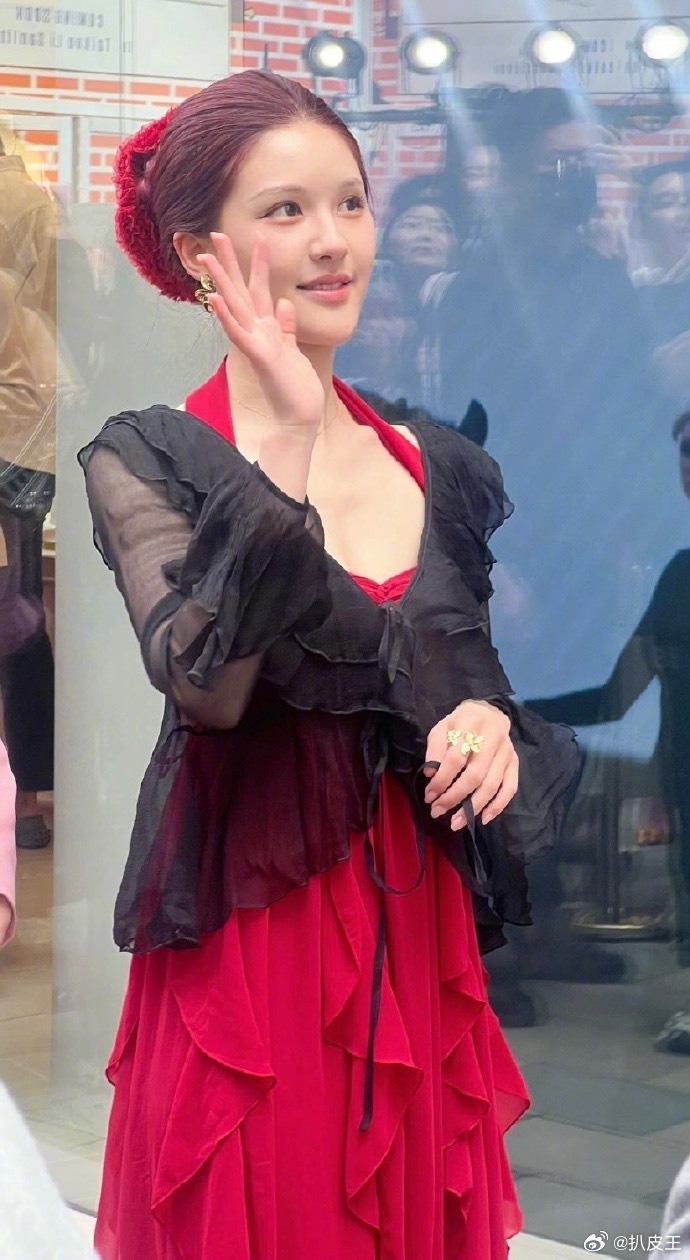 จ้าวลู่ซือ ล่าสุด 