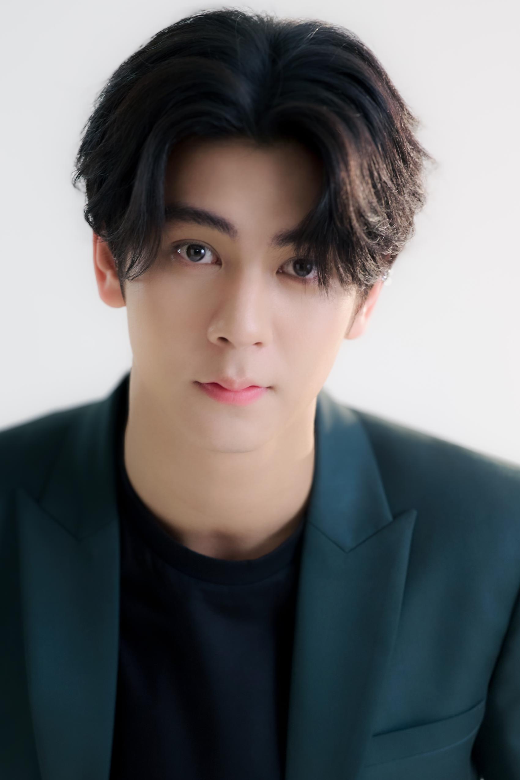 ริว วชิรวิชญ์ เมื่อตะวันลับฟ้า 