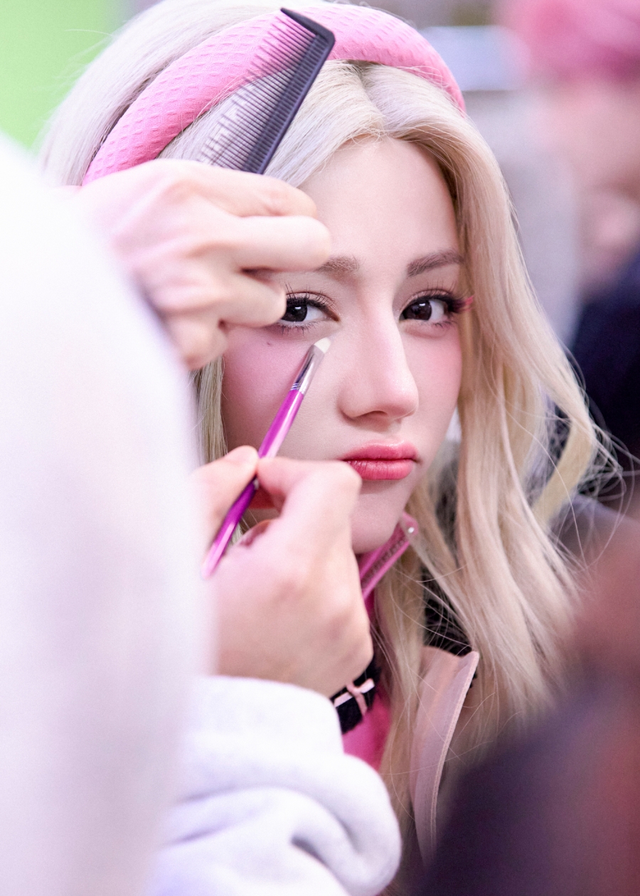 ตี๋ลี่เร่อปา ลุคบาร์บี้ The Truth 3 