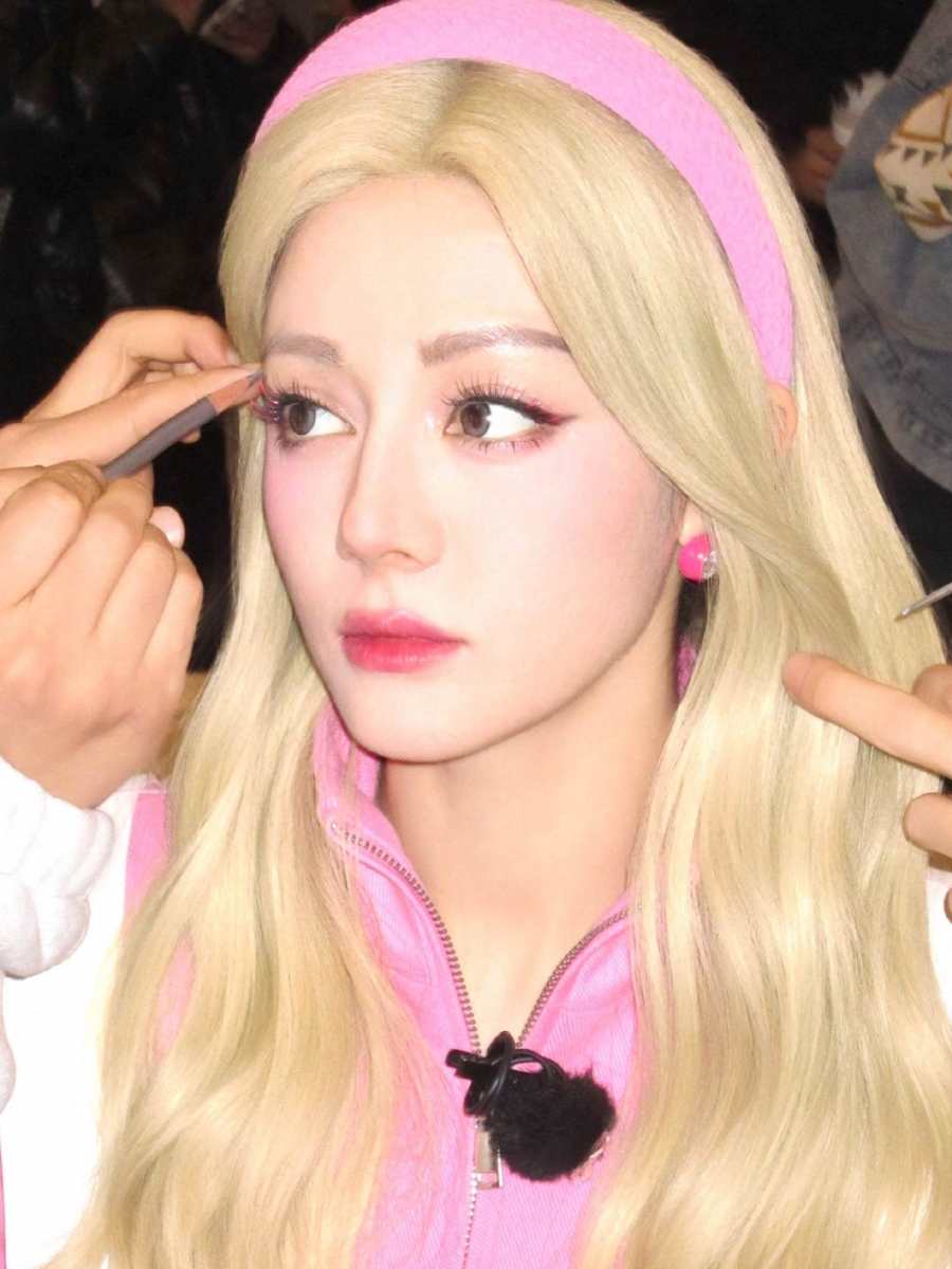 ตี๋ลี่เร่อปา ลุคบาร์บี้ The Truth 3 