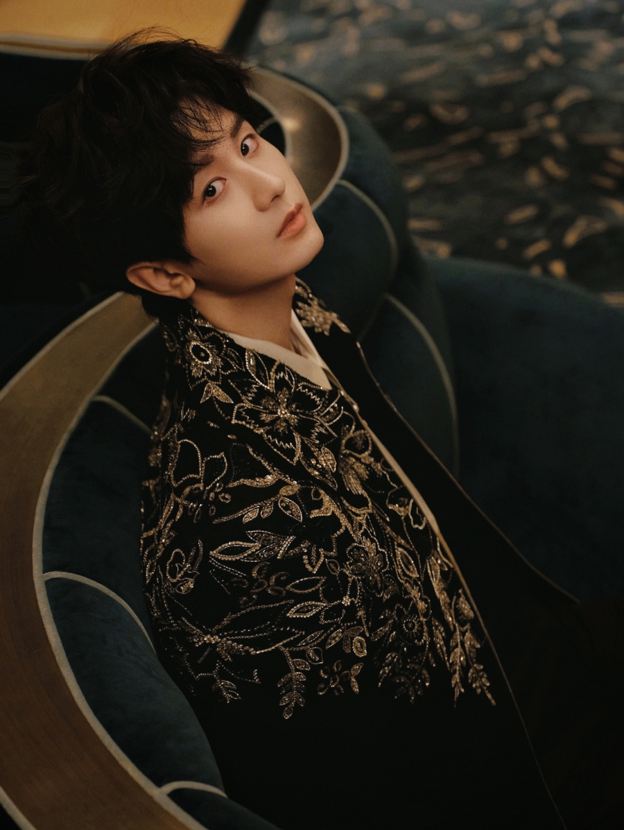 นักแสดงจีนที่ไม่ได้ใช้ชื่อจริงในวงการ